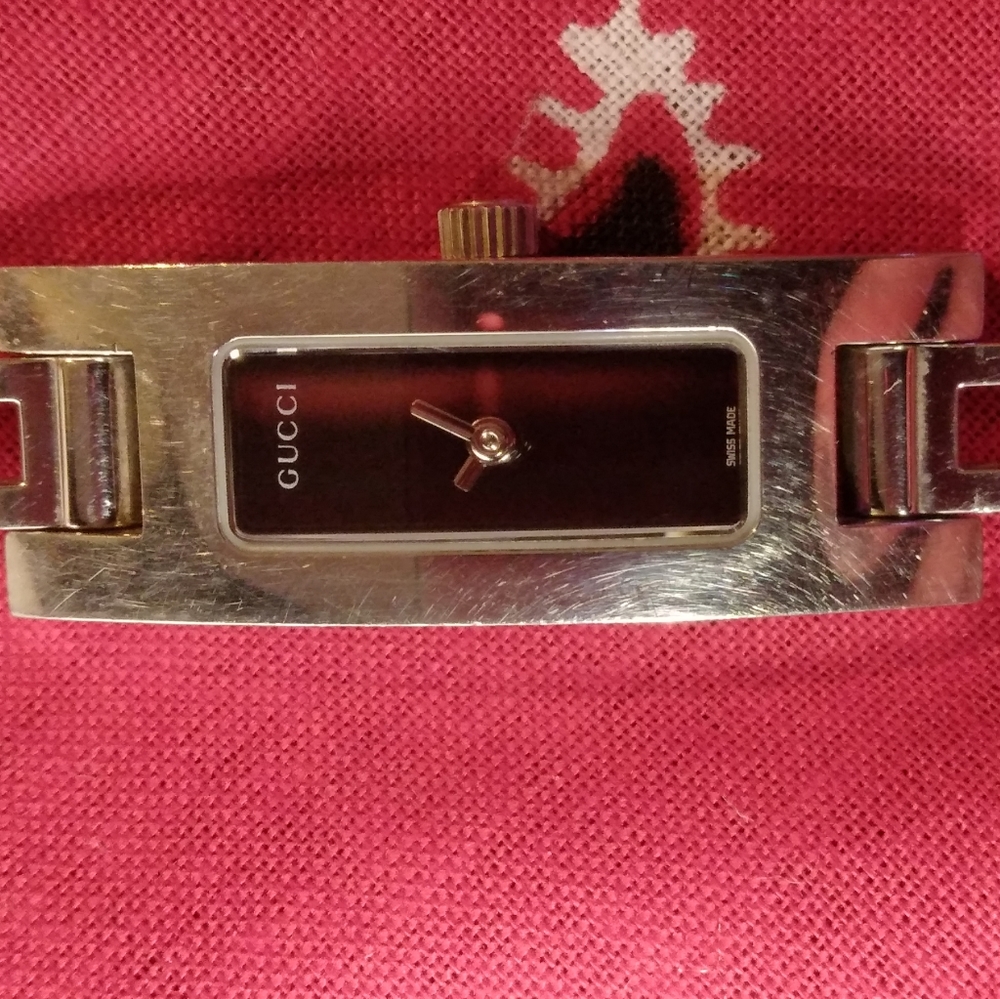 Gucci watch